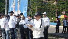 Gubernur Jambi saat memberikan sambutan di acara Hari Lingkungan Hidup Sedunia. ( poto : jambiprima,com ).