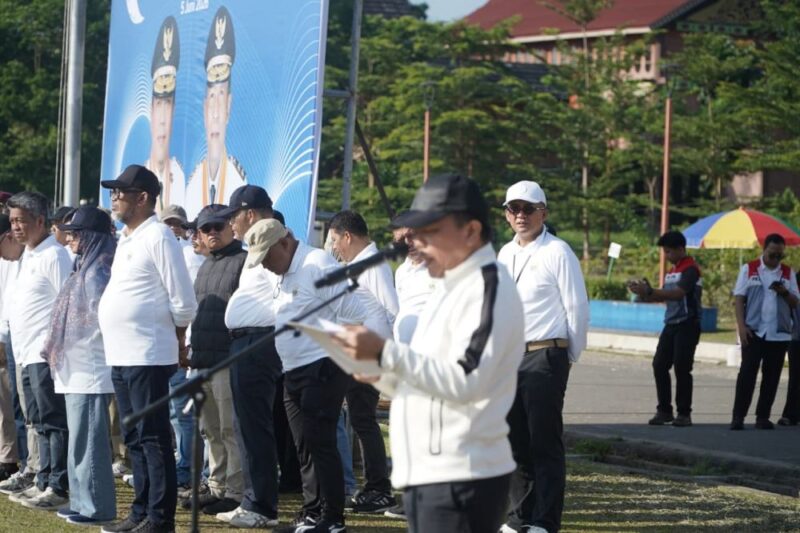 Gubernur Jambi saat memberikan sambutan di acara Hari Lingkungan Hidup Sedunia. ( poto : jambiprima,com ).