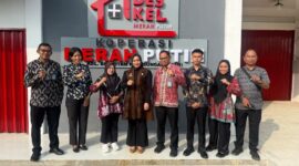 Kepala Divisi Pelayanan Hukum Kanwil Kemenkum Jambi, Diana Yuli Astuti, memimpin koordinasi bersama Kepala Bidang Kekayaan Intelektual Amat Djoemadi dan tim.( poto : jambilink.id )