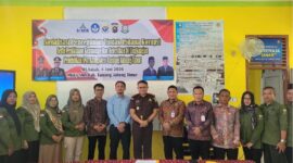 Kejaksaan Negeri Tanjung Jabung Timur Anto Widi Nugraha(tengah).( poto : jambilink.id )