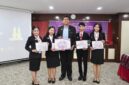Tim EYECONIC beranggotakan Elgradcia Mellissa dari UNJA, Ilham Riennardi dari IPB University, Elyta Yoja Novita Syafara dari Universitas Negeri Malang, dan Bintang Okta Anggradewi dari SMK 1 Mas Ubud.( poto : jambiprima.com )