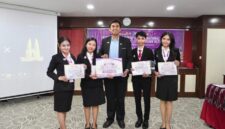 Tim EYECONIC beranggotakan Elgradcia Mellissa dari UNJA, Ilham Riennardi dari IPB University, Elyta Yoja Novita Syafara dari Universitas Negeri Malang, dan Bintang Okta Anggradewi dari SMK 1 Mas Ubud.( poto : jambiprima.com )