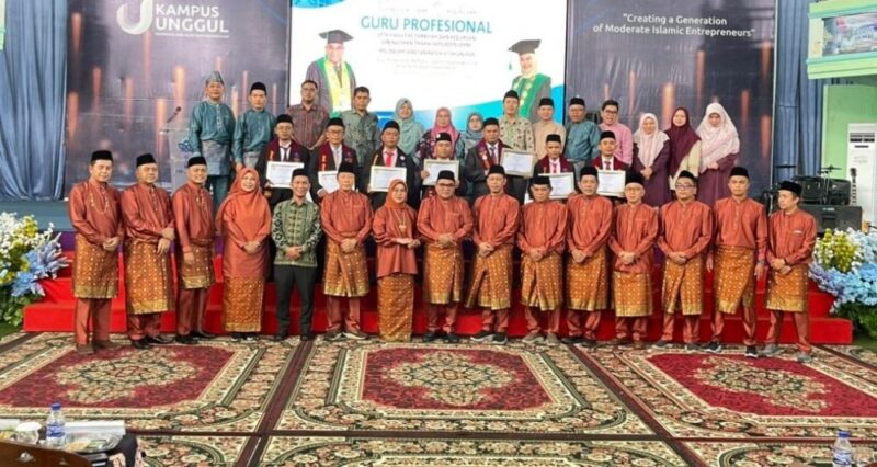 1.000 peserta mengikuti PPG Dalam Jabatan Batch 4 Tahun 2025. Dari jumlah tersebut, 986 peserta berhasil lulus. ( poto :jambiprima.com )