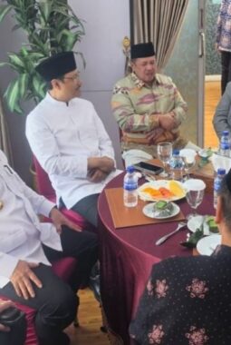 Rektor UIN STS Jambi Dampingi Mensos Tinjau Sekolah Rakyat di Jambi