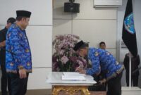 Bupati Merangin M. Syukur saat melantik 237 kepala sekolah pada, Sabtu 6/6/2026( poto : jambiprima.com ).