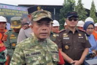 Gubernur Al Haris memaparkan Pemerintah Provinsi Jambi tengah membahas mekanisme operasional jalan khusus batu bara( poto : tribunjambi.com )