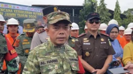 Gubernur Al Haris memaparkan Pemerintah Provinsi Jambi tengah membahas mekanisme operasional jalan khusus batu bara( poto : tribunjambi.com )