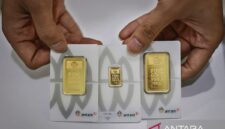 Harga emas Antam naik Rp18.000 menjadi Rp2,729 juta per gram pada 15 Juni 2026.( poto : ANTARA )