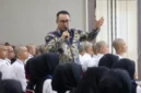 Wali Kota Sungai Penuh, Alfin, menantang para Calon Pegawai Negeri Sipil (CPNS) untuk meninggalkan zona nyaman dan membangun pola kerja baru yang lebih adaptif.( poto : jambione.com )