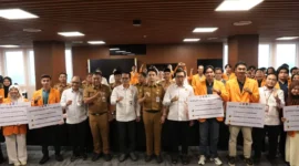 UNJA melepas lima tim PPK Ormawa penerima pendanaan nasional.( poto : jambione.com)