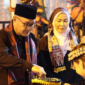 Kehadiran Wako Alfin dan Ketua TP-PKK Kota Sungai Penuh Sri Kartini Alfin di sambut dengan Tarian Sekpur Sirih.( poto : Istimewa )