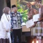 Drs. H. Anwar Sadat, M.Ag., menghadiri Festival Raden Hamzah 2026 bertema Rimba yang Bersuara di Aula Kantor RRI Telanai, Jambi, Sabtu malam (27/6/2026).( poto : tribunjambi.com )
