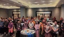 Al Haris saat menghadiri Pembukaan Deklarasi Bersama dan Sinergi Lintas Sektor Akselerasi Indeks Standar Pelayanan Minimal (SPM) di Aston Hotel Jambi, Kamis (18/6/2026).( poto : tribunjambi.com )