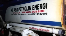 Salah satu kendaraan yang ditemukan di lokasi kebakaran gudang minyak di kawasan Sukakarya, Kota Jambi( poto : metrojambi.com )