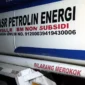 Salah satu kendaraan yang ditemukan di lokasi kebakaran gudang minyak di kawasan Sukakarya, Kota Jambi( poto : metrojambi.com )