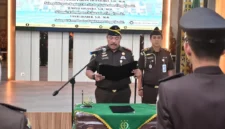 Kajati Jambi lantik pejabat Eselon III dalam upacara pelantikan dan pengambilan sumpah jabatan di Aula Jaksa Agung R. Soerapto, Lantai IV Kantor Kejaksaan Tinggi Jambi, Rabu (3/6/2026).( poto : jambione.com )