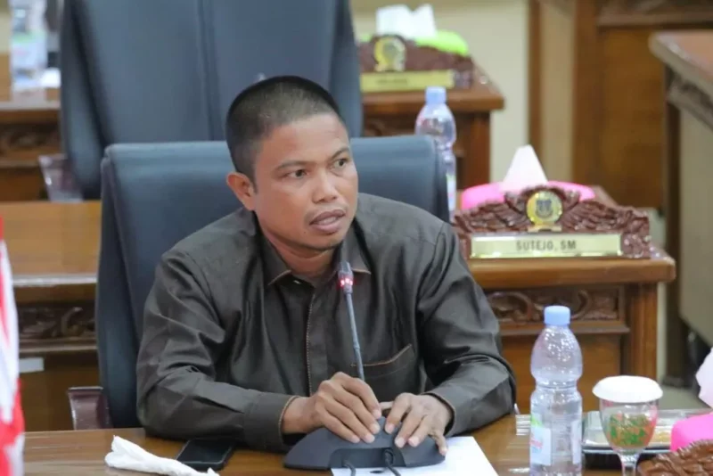 Anggota DPRD Kabupaten Tanjung Jabung Barat dari Fraksi Gerindra, H Assek( poto : jambione.com )