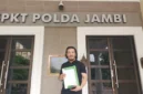 Kuasa hukum mitra laporkan Yayasan Nuansa Mitra Sejati ke Polda Jambi.( poto : metrojambi.com )