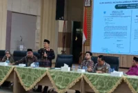 Wali Kota Jambi, Maulana menghentikan penutupan TPS. Dialog Publik Pengelolaan Sampah Kota Jambi di Aula Griya Mayang, Rumah Dinas Wali Kota Jambi, Sabtu (13/6/2026).( poto : metrojambi.com )