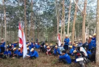 Ketua PK FKUI KSBSI PT Lestari Asri Jaya, David Parlindungan, memimpin langsung jalannya aksi.( poto : jambione.com )