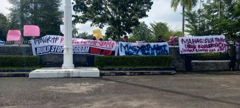 Warga Jambi mendesak DPRD lanjutkan program makan bergizi gratis MBG.( poto : metrojambi.com )