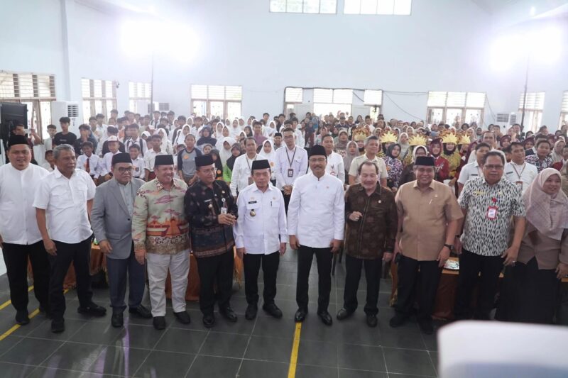 Menteri Sosial Saifullah Yusuf atau Gus Ipul menggelar open house di Sentra Alyatama Jambi, Jumat (5/6/2026). (poto : jambilink.id )