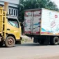 Antrean kendaraan mengular dari arah Paal 10 hingga Simpang Ahok.( poto : tribunjambi.com )