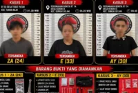 Satresnarkoba Polres Muaro Jambi menangkap tiga tersangka dan menyita sejumlah sabu.( poto : tribunjambi.com )