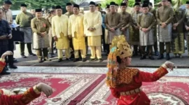 Gubernur Jambi Al Haris Bersama Menko Pangan Zulhas menghadiri HUT Kota Jambi.( poto : istimewa )
