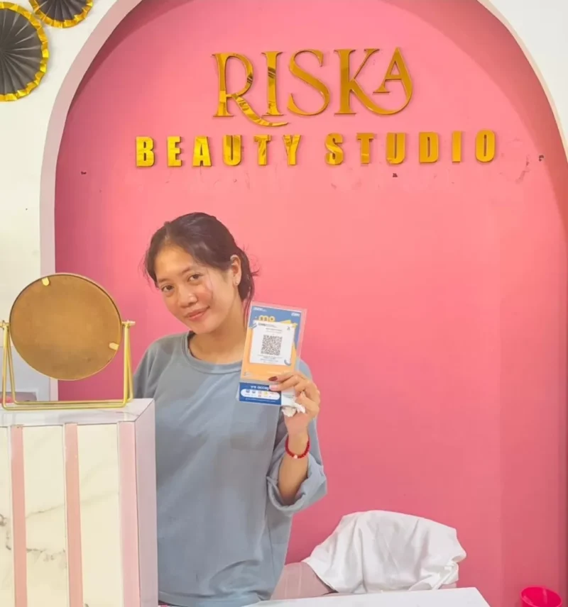 QRIS BRI Permudah Transaksi di Riska Beauty Studio.( poto : jambione.com )
