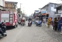 Kondisi trotoar di Pasar Tanjung Bajure, Kota Sungai Penuh akan direvitalisasi.( poto : jambione.com )