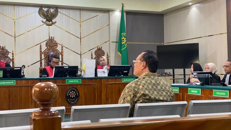 Varial Adhi Putra menjadi saksi kasus korupsi DAK SMK di Pengadilan Tipikor Jambi, Kamis (5/3/2026).( poto : metrojambi.com )