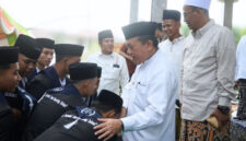 Al Haris saat menghadiri Haul ke-1 Almaghfurlah Abah KH M Rouyani Jamil( poto : infojambi.com ).