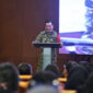 Gubernur Jambi Al Haris saat mengajak mahasiswa Universitas Jambi (UNJA) terlibat aktif dalam upaya menekan kebakaran hutan dan lahan( poto : bicarajambi.com)