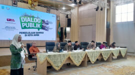 Diskusi publik pengelolaan sampah Kota Jambi yang digelar Pemerintah Kota Jambi di Aula Griya Mayang, Rumah Dinas Wali Kota Jambi, Sabtu (13/6/2026).( poto : bicarajambi.com )