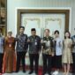 Wali Kota Jambi Maulana terima Konjen RRT Huang He bahas kerja sama telemedicine, pendidikan, pariwisata, dan investasi bersama Guangzhou.( poto : wartanews.co)