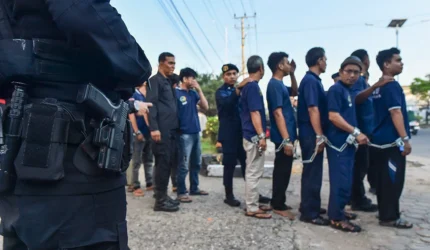 Sebanyak 1.555 warga binaan Lapas Jambi menempati lapas baru di Sengeti melalui tiga tahap untuk mendukung pembinaan dan kesehatan.