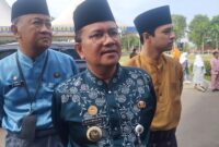 Wali Kota Jambi Maulana menegaskan evaluasi ketat ASN OPD Jambi saat memimpin apel pagi di Lapangan Balaikota Jambi, Senin (15/6).( poto : jambiekspres.co.id )