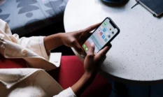 10 Cara Menghasilkan Uang dari HP Secara Praktis di Era Digital yang Semakin Kompetitif