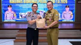 Kepala Dinas Komunikasi dan Informatika Provinsi Jambi, Drs Ariansyah, M.E.( kiri ).poto : jambilink.id