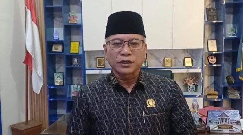 Ketua DPRD Muaro Jambi, Aidi Hatta, menegaskan bahwa kuota biosolar saat ini tidak lagi mencukupi kebutuhan masyarakat dan pelaku usaha transportasi.( poto : halojambi.com )