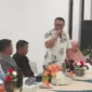 Wali Kota Sungai Penuh, Alfin (tengah), memimpin langsung rapat koordinasi di Aula Rumah Dinas Wali Kota, Kamis malam 4 Juni 2026.( poto : RRI )