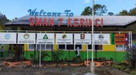 SMAN 7 Kerinci menerima Dana Bos alokasi terbesar dengan nilai sekitar Rp1,5 miliar.( poto : istimewa)