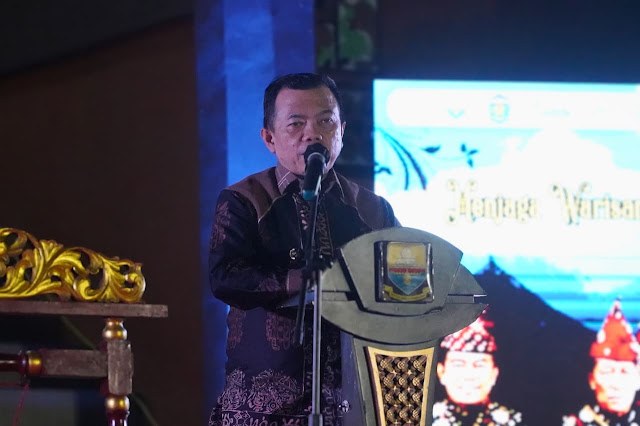 Gubernur Jambi, Dr. H. Al Haris, S.Sos., M.H., secara resmi membuka Pekan Budaya Pariwisata Jambi Elok Nian 2026.(poto: bicarajambi.com).