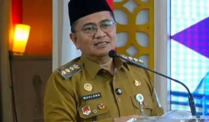 Target APBD Kota Jambi 2026 mencapai Rp2,2 triliun. Maulana mendorong optimalisasi PAD melalui pajak, retribusi, dan pemanfaatan aset daerah.