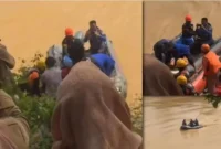 Upaya pencarian intensif terhadap seorang anak laki-laki yang dilaporkan hilang terseret arus sungai akhirnya membuahkan hasil.( poto ;tribunjambi.com )