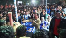 Pemerintah Provinsi Jambi sukses menggelar acara Nobar Piala Dunia 2026 di depan Lapangan Kantor Gubernur Jambi Al Haris.(poto: jamberita.com).