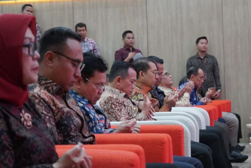 Gubernur Jambi Al Haris mendampingi Menteri Kebudayaan Fadli Zon saat memberikan kuliah umum di Universitas Jambi pada Jumat (31/07/2026).(poto: jamberita.com).