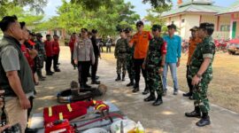 Komandan Korem (Danrem) 042/Garuda Putih Brigjen TNI Nyamin meninjau langsung lima Pos Siaga Karhutla Jambi di Kabupaten Muaro Jambi, Minggu (12/7/2026).(poto; jamberita.com).