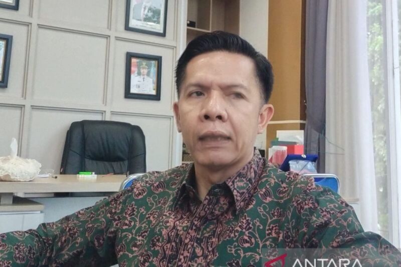 Juru Bicara Pemerintah Kota Jambi Saleh Ridha saat memberikan keterangan kepada awak media di Jambi, Kamis (9/7/2026).( poto: ANTARA).